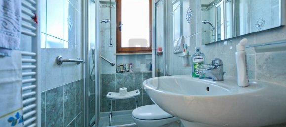 3 Schlafzimmer Wohnung in Florence, Italy, Nr. 324458 11