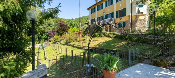 5 bedrooms Villa in Savignone, Italy No. 304109 6