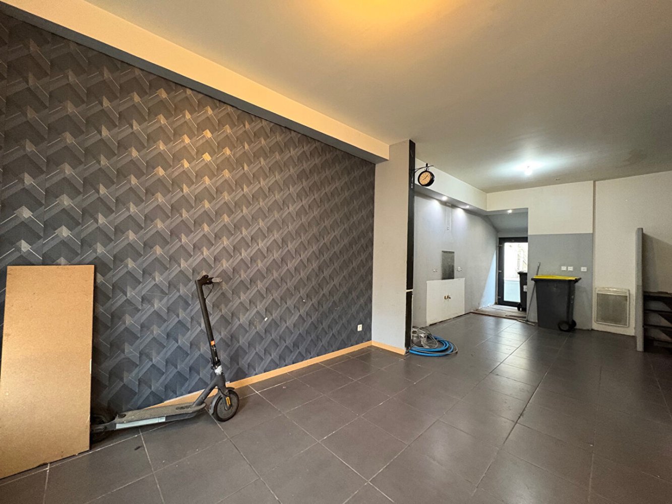 Casa de 3 dormitorios en Tourcoing, France No. 213680