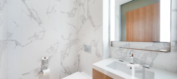 2 bedrooms Apartment in Burj Khalifa, UAE No. 94347 16