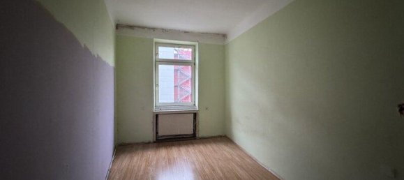 2 rooms Apartment in Vienna, Austria No. 182666 3
