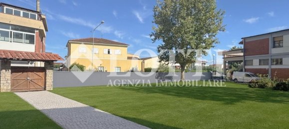 8 chambres Maison à Cascina, Italy No. 343669 6