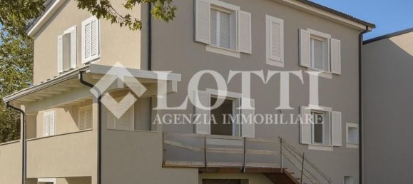 8 chambres Maison à Cascina, Italy No. 343669 4