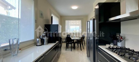 4 Schlafzimmer Villa in Padenghe sul Garda, Italy, Nr. 296791 16