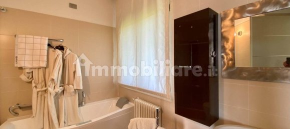 4 Schlafzimmer Villa in Padenghe sul Garda, Italy, Nr. 296791 25