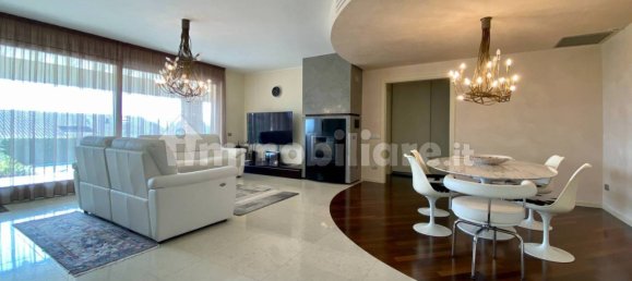 4 Schlafzimmer Villa in Padenghe sul Garda, Italy, Nr. 296791 10