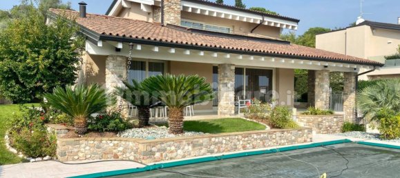 4 Schlafzimmer Villa in Padenghe sul Garda, Italy, Nr. 296791 2