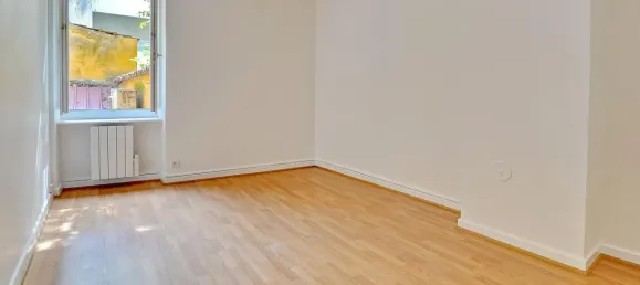 2 bedrooms Apartment in Bourgoin-Jallieu, France No. 348265 3