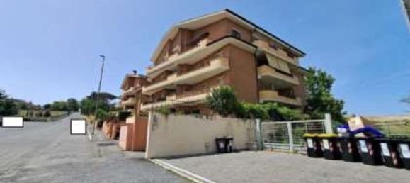 Apartamento de 3 habitaciónes en Rome, Italy No. 198811 2