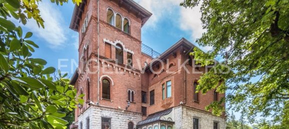 7 bedrooms Villa in Varese, Italy No. 188327 4