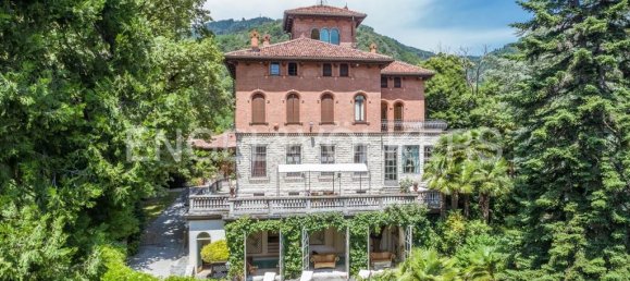 7 bedrooms Villa in Varese, Italy No. 188327 5