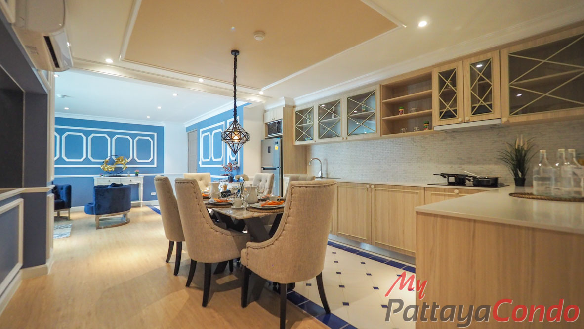 3 bedrooms Condo in Pattaya, Thailand No. 3226