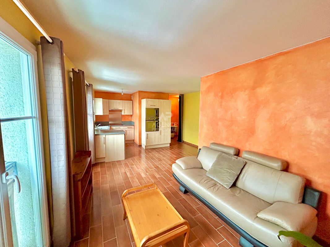 Apartamento de 1 dormitorio en Poissy, France No. 168803