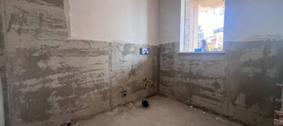 4 rooms House in Pomezia, Italy No. 28536 11