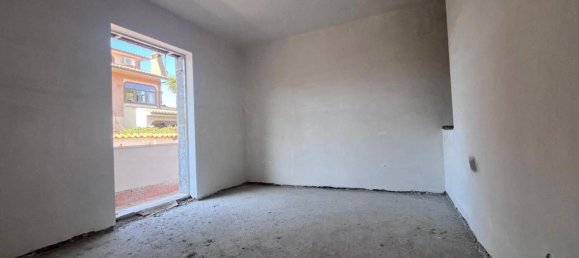 4 rooms House in Pomezia, Italy No. 28536 13