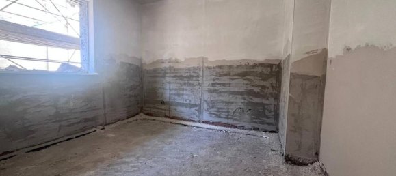 4 rooms House in Pomezia, Italy No. 28536 21