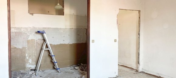 Apartamento de 3 habitaciónes en Lucca, Italy No. 270678 3
