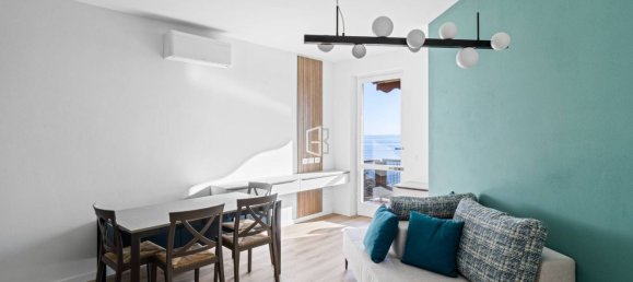 3-salle Appartement à Gardone Riviera, Italy No. 128927 2