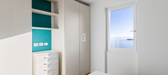 3-salle Appartement à Gardone Riviera, Italy No. 128927 13