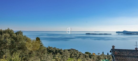 3-salle Appartement à Gardone Riviera, Italy No. 128927 21