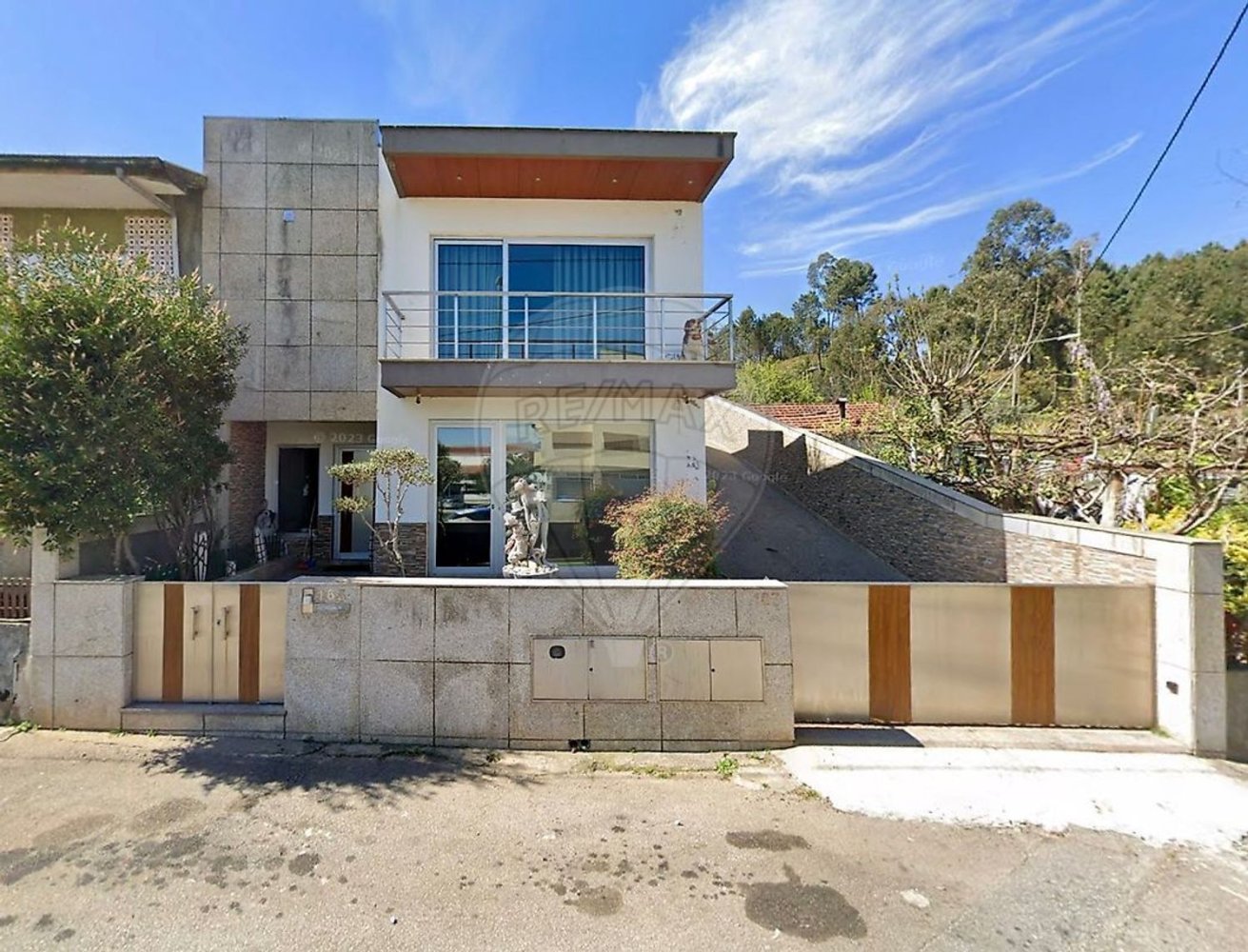 3 bedrooms House in Valongo, Portugal No. 220131