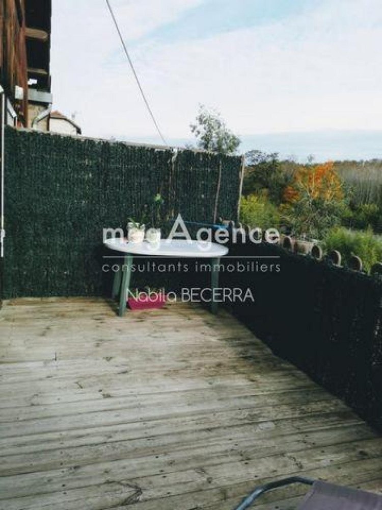 2 bedrooms Apartment in Roussillon, France No. 33870