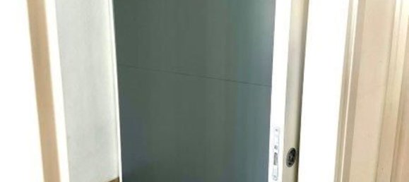 Casa de 6 divisões em Massa, Italy N.º 109021 19