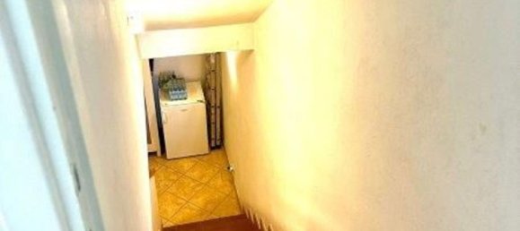 Casa de 6 divisões em Massa, Italy N.º 109021 28