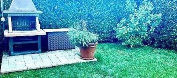 Casa de 6 divisões em Massa, Italy N.º 109021 33