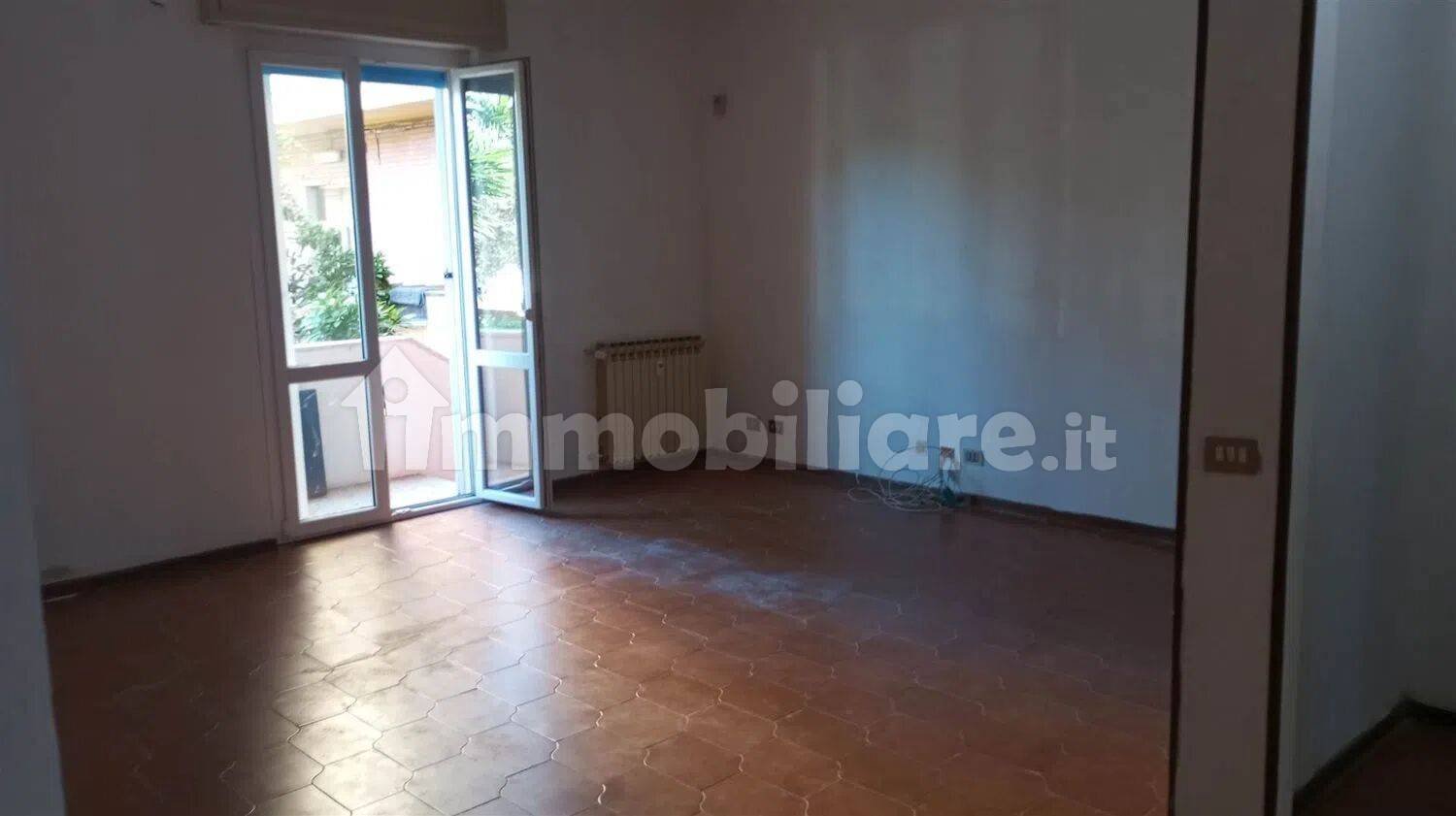 4 bedrooms Apartment in La Spezia, Italy No. 195753