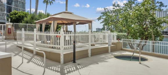 2 غرف نوم عقار تجاري في Miami, الولايات المتحدة رقم 615422 23