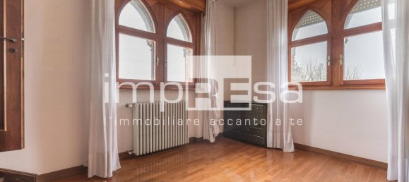 Villa de 5 dormitorios en Pordenone, Italy No. 71131 29