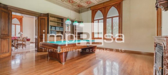 Villa de 5 dormitorios en Pordenone, Italy No. 71131 24