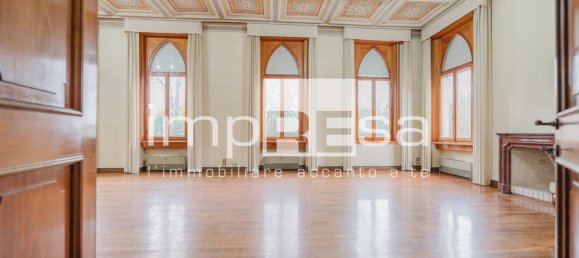 Villa de 5 dormitorios en Pordenone, Italy No. 71131 14