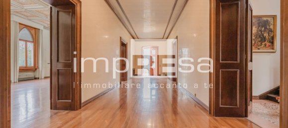 Villa de 5 dormitorios en Pordenone, Italy No. 71131 20