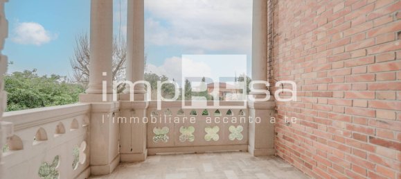 Villa de 5 dormitorios en Pordenone, Italy No. 71131 42