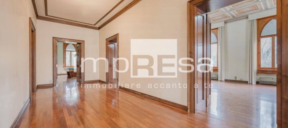 Villa de 5 dormitorios en Pordenone, Italy No. 71131 18