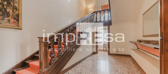 Villa de 5 dormitorios en Pordenone, Italy No. 71131 21