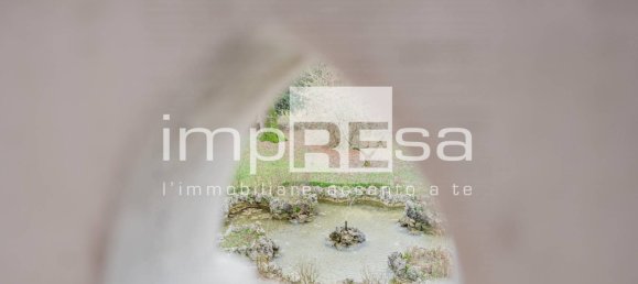 Villa de 5 dormitorios en Pordenone, Italy No. 71131 8