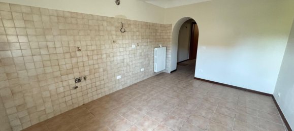 6 rooms House in Asti, Italy No. 281143 3