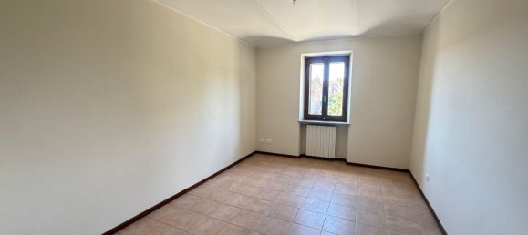 6 rooms House in Asti, Italy No. 281143 5