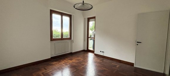 4 rooms Apartment in Castelnuovo Magra, Italy No. 80040 9