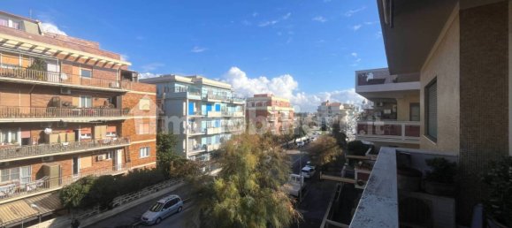 2 bedrooms Apartment in Rome, Italy No. 216937 22