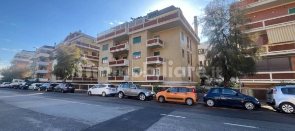 2 bedrooms Apartment in Rome, Italy No. 216937 2