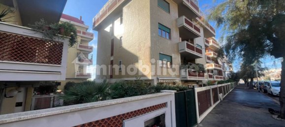 2 bedrooms Apartment in Rome, Italy No. 216937 3