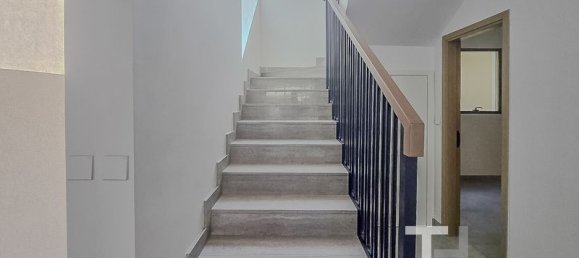 Moradia em banda T3 em Dubai, UAE N.º 95281 11