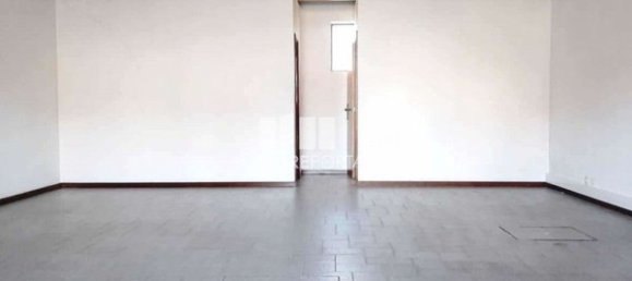 74m² Commercial property in Viana do Castelo, Portugal No. 82905 2