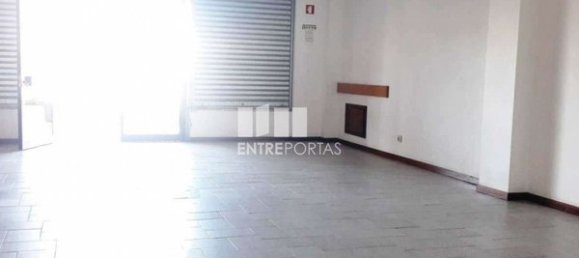 74m² Commercial property in Viana do Castelo, Portugal No. 82905 10