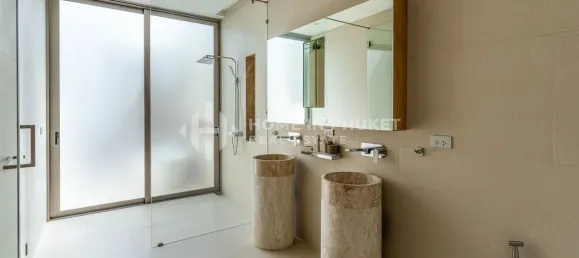 4 bedrooms House for sale in Phuket, Southern Thailand, Thailand № 61279 10