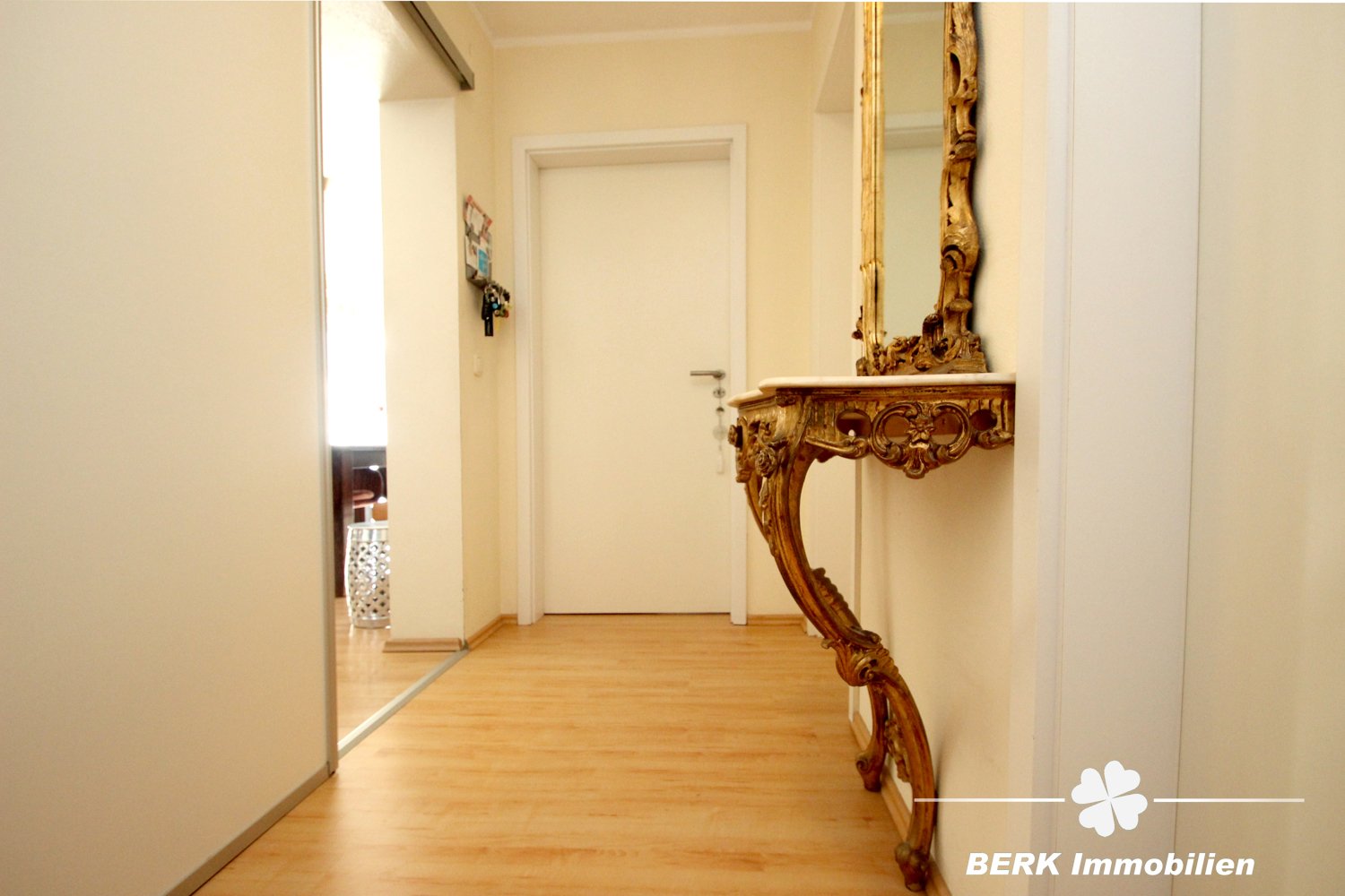 5غرفة شقة في Aschaffenburg, Germany رقم 179077